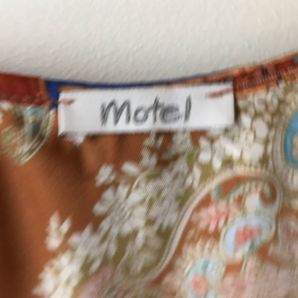 Floral scarf print cold shoulder wrap midi dress - Picture 15 of 15